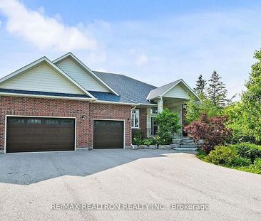 For Lease - 4 Blake Street, East Gwillimbury, Ontario - Photo 3