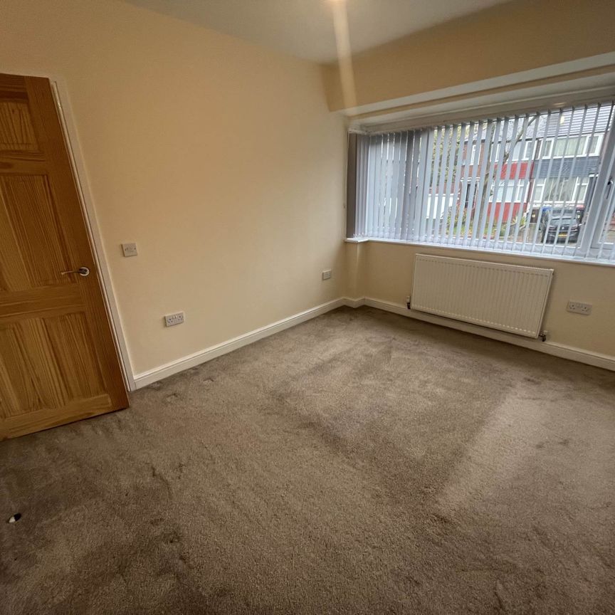 Price £1,395 pcm - Available Now - Unfurnished - Photo 1