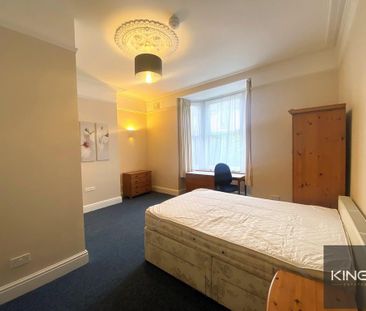 6 bedroom end of terrace house to rent - Photo 5