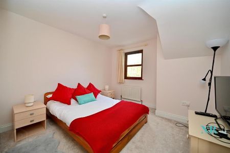 3 Station Terrace, Helens Bay, Bangor, BT19 1TQ - Photo 4