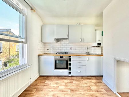 2 bedroom maisonette to rent - Photo 4