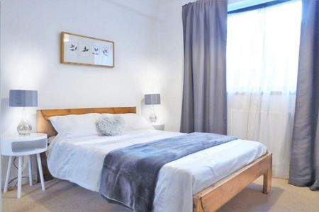 1 Bed Flat, Stuart House, W14 - Photo 4