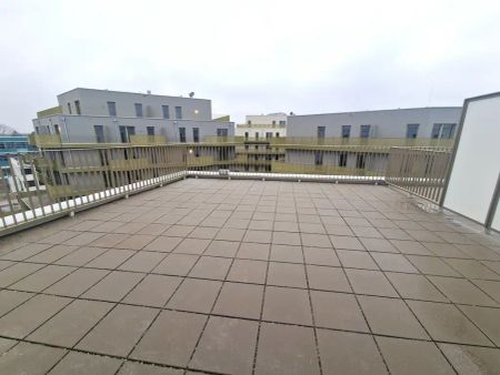 Erstbezug! Moderne 2-Zimmer-Wohnung mit riesiger Terrasse - 45 m2 und Fußbodenheizung. - Foto 2