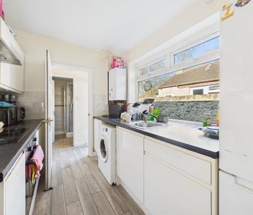 4 bedroom private hall to rent - Photo 2