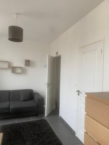 Location Appartement 1 pièce 20m² CALUIRE ET CUIRE 69300 - Photo 5