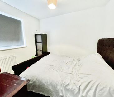 2 bedroom maisonette to rent - Photo 2