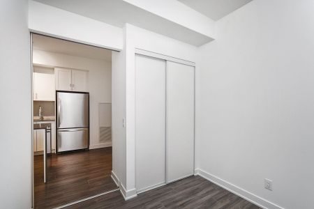 For Lease - 681 Yonge Street Unit# 619, Barrie, Ontario - Photo 4