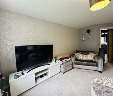 Wisteria Way, Nuneaton, CV10 - Photo 4