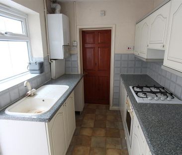 3 bedroom terraced house to rent - Photo 6