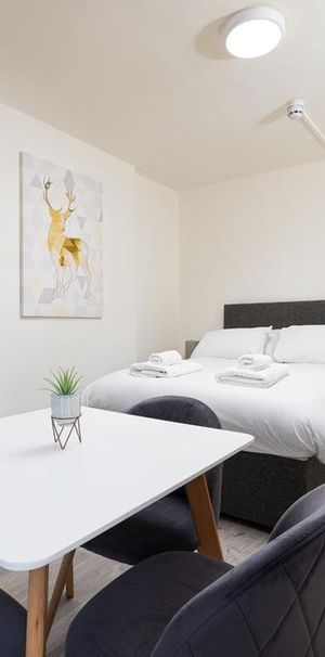 1 bedroom flat to rent - Photo 1