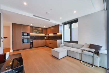 A lovely three-bedroom apartment in Palmer Road, Battersea, SW11. - Photo 3