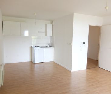 Location Appartement 2 pièces 46m² NANTES 44300 - Photo 3