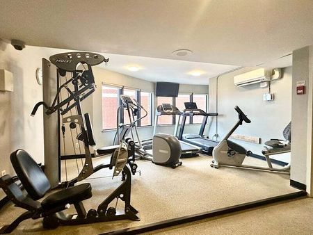 556 Laurier Avenue West Unit 1706 - Photo 4