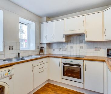 Room in a Shared Flat, Elderslie Street, G3 - Photo 1