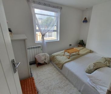 2 Bed Maisonette, London Road, BN1 - Photo 6