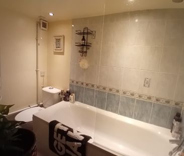 3 Bed - 35 Lumley Road, Burley, Leeds - LS4 2NH - Student - Photo 6