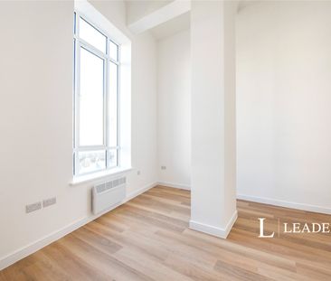 2 bedroom apartment to rent Commercial Road, Portsmouth, Hampshire,... - Photo 1