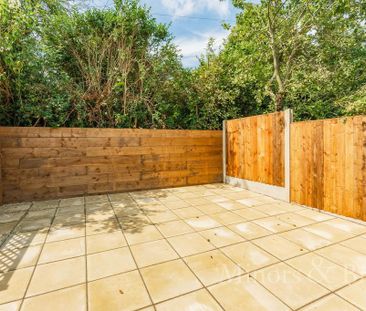 5 bedroom terraced house to rent - Photo 2