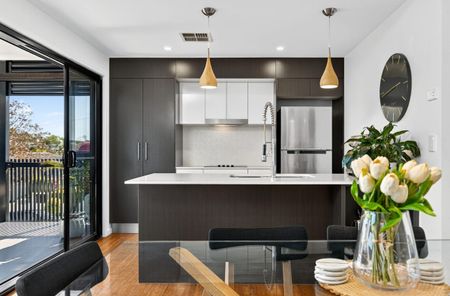 Elevated Living with Effortless Indoor-Outdoor Flow - Photo 5