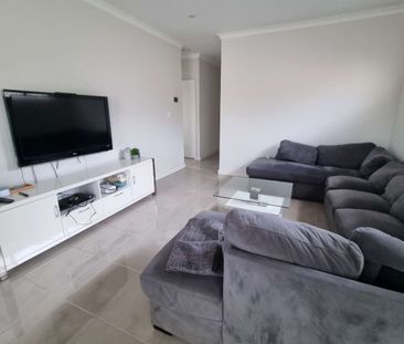 Queens Park - Photo 3