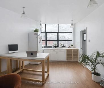 1024 Queen Street W #2R - Photo 3