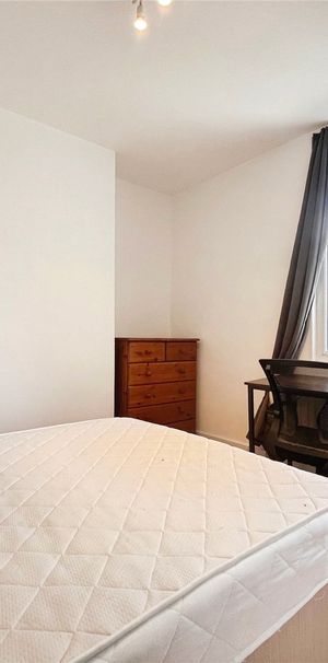 South Road, Englefield Green, Egham, Surrey, TW20 0RL - Photo 1