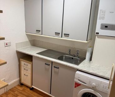 1 bedroom ground floor flat to rent - Photo 5