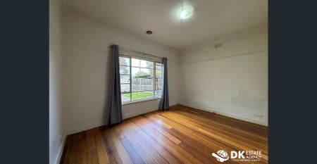 Spacious & Low-Maintenance 3-Bedroom Home - Photo 4