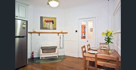 Central Pet Friendly House - Photo 3