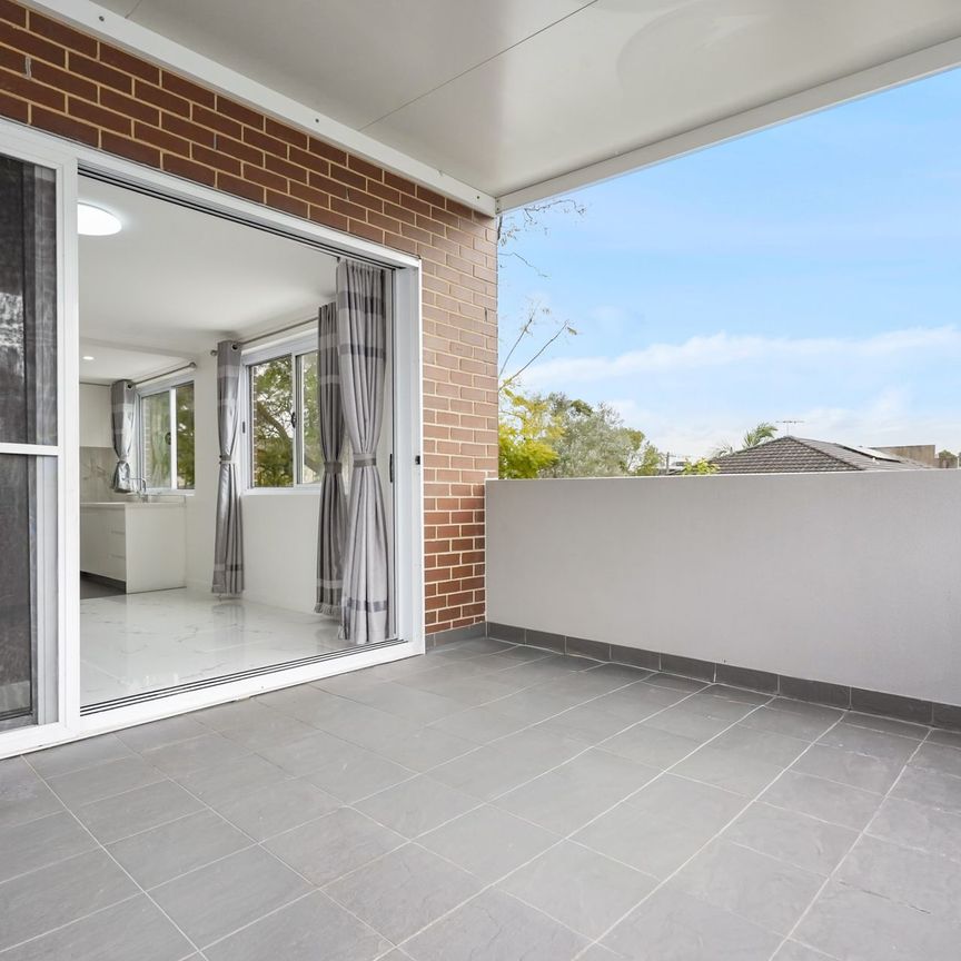 Bright and Stylish Home With Lifestyle Appeal - Photo 1