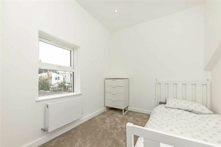 Elmtree Road, Teddington, TW11 - Photo 5