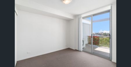 WEST PERTH 2X2 APARTMENT FOR LEASE - Photo 2