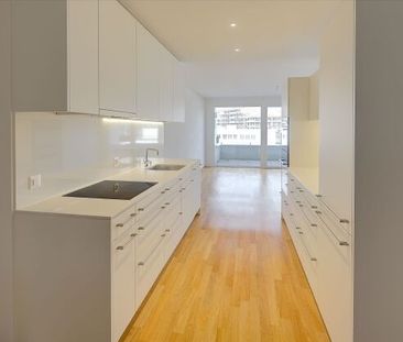 Modern and central - Photo 3