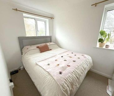 Shirlea View, Battle, TN33 - Photo 3