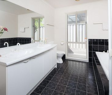 Convenient Cranbourne Living with Space for the Whole Family!! - Photo 2