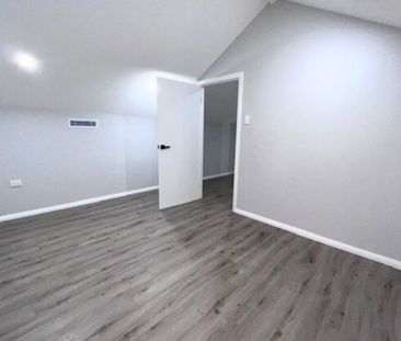 Near New Stunning Home - Photo 5