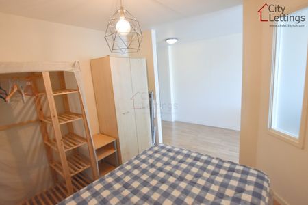 1 Bedroom Apartment - Photo 4