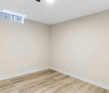 For Lease - 1117 Venus Crescent, Oshawa, Ontario - Photo 6