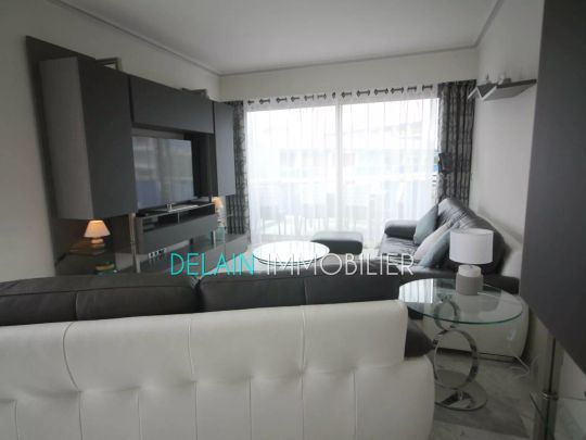 Cagnes-sur-Mer Bord de mer appartement 74 m - Photo 1