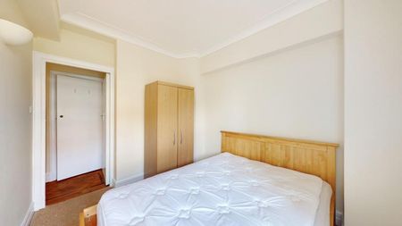 Modern Apartment - Photo 5