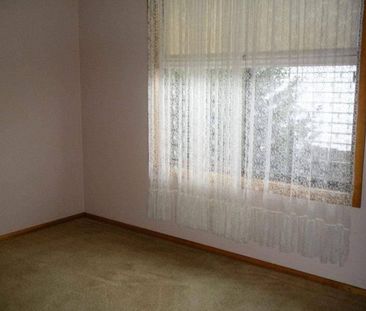 Very Spacious Unit! - Photo 1