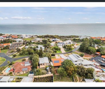 Renovated 4x2 - APPROX 350m TO THE BEACH!! - Photo 6