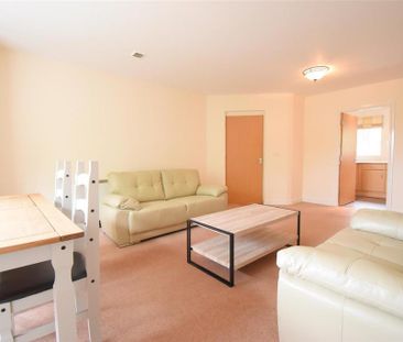 2 bedroom apartment to rent - Photo 2