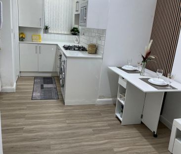 Studio to rent - Photo 6