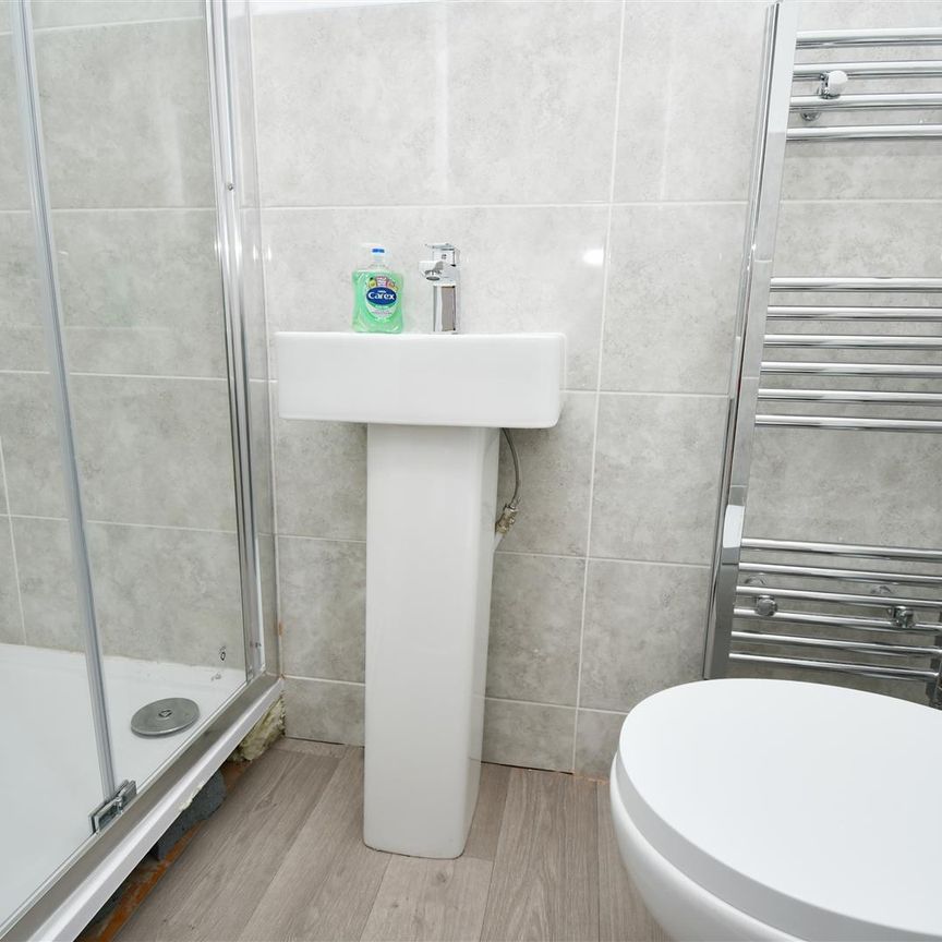 1 bed house share to rent in Scarlett Street, Burnley, BB11 - Photo 1