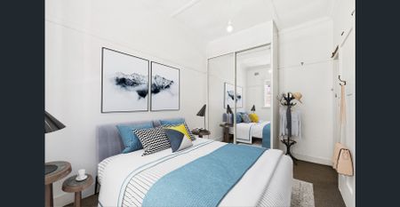 One Bedroom Plus Sunroom Five Minutes to Bondi Beach - Photo 4