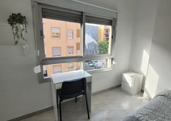 Carrer de Sant Lluís Bertran, Torrent, Valencian Community 46900