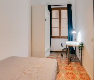 Carrer d'Aragó, Barcelona, Catalonia 08015 - Photo 1