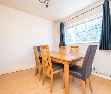 4 bedroom terraced house to rent - Photo 1