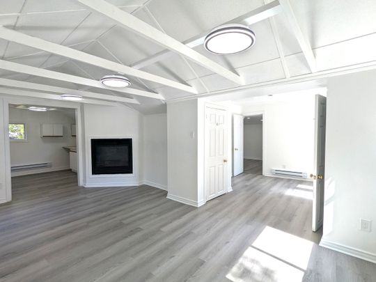 For Lease - 696 Hastings Avenue, Innisfil, Ontario - Photo 1